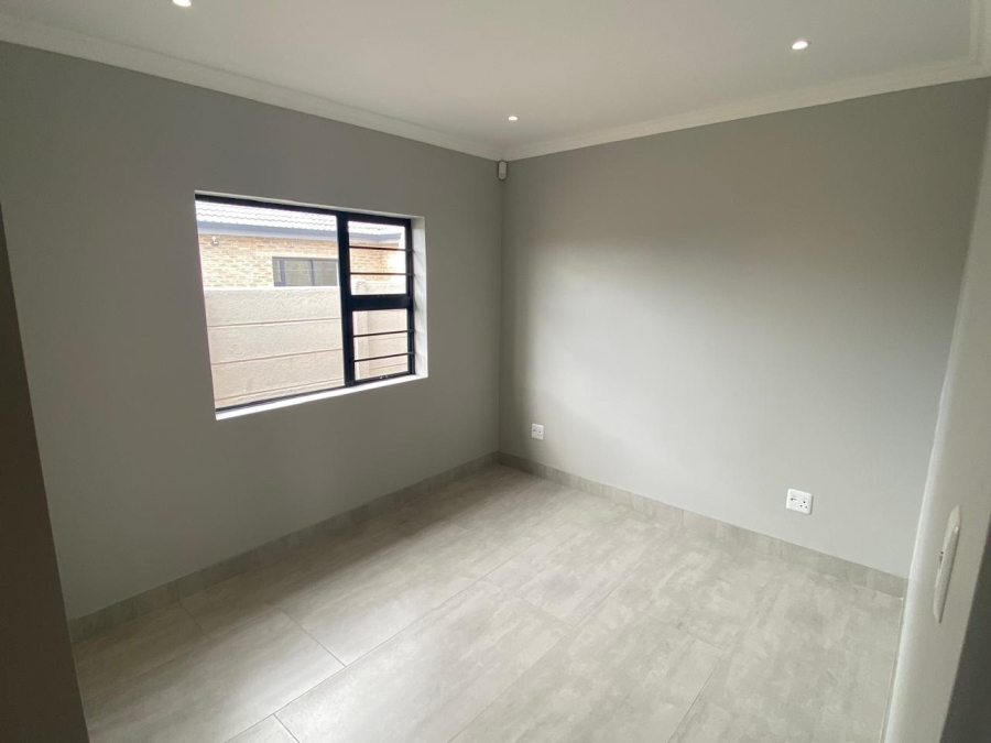 4 Bedroom Property for Sale in Brymore Eastern Cape
